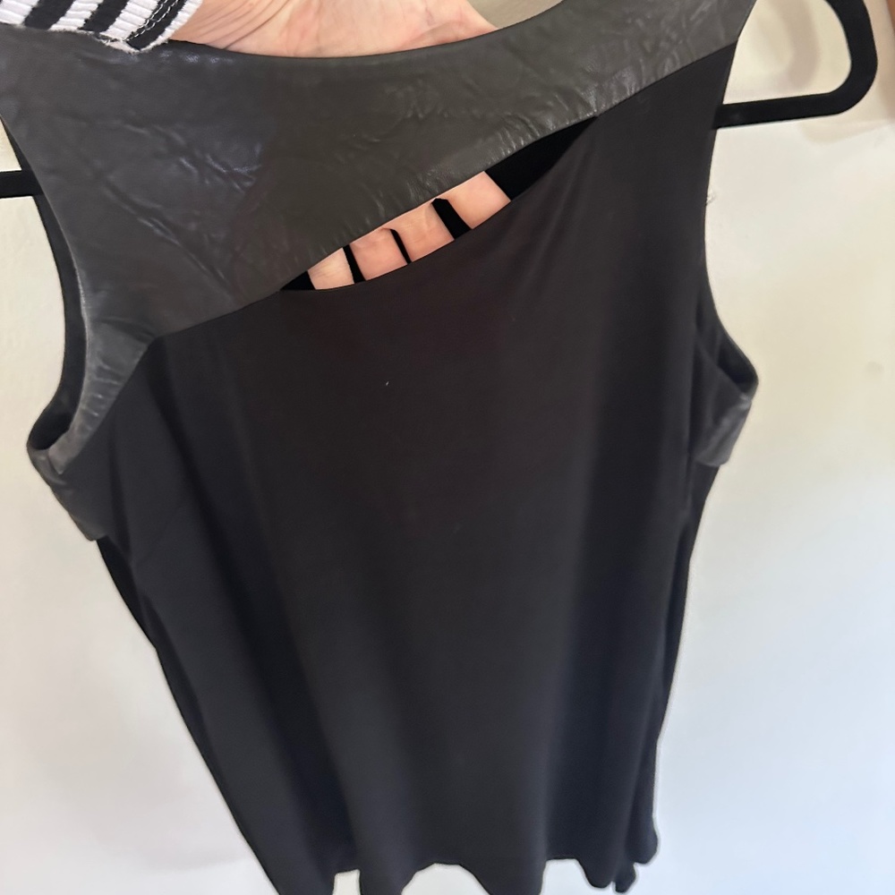 Rag & Bone Leather Detailed Sleeveless Blouse Black Size Small